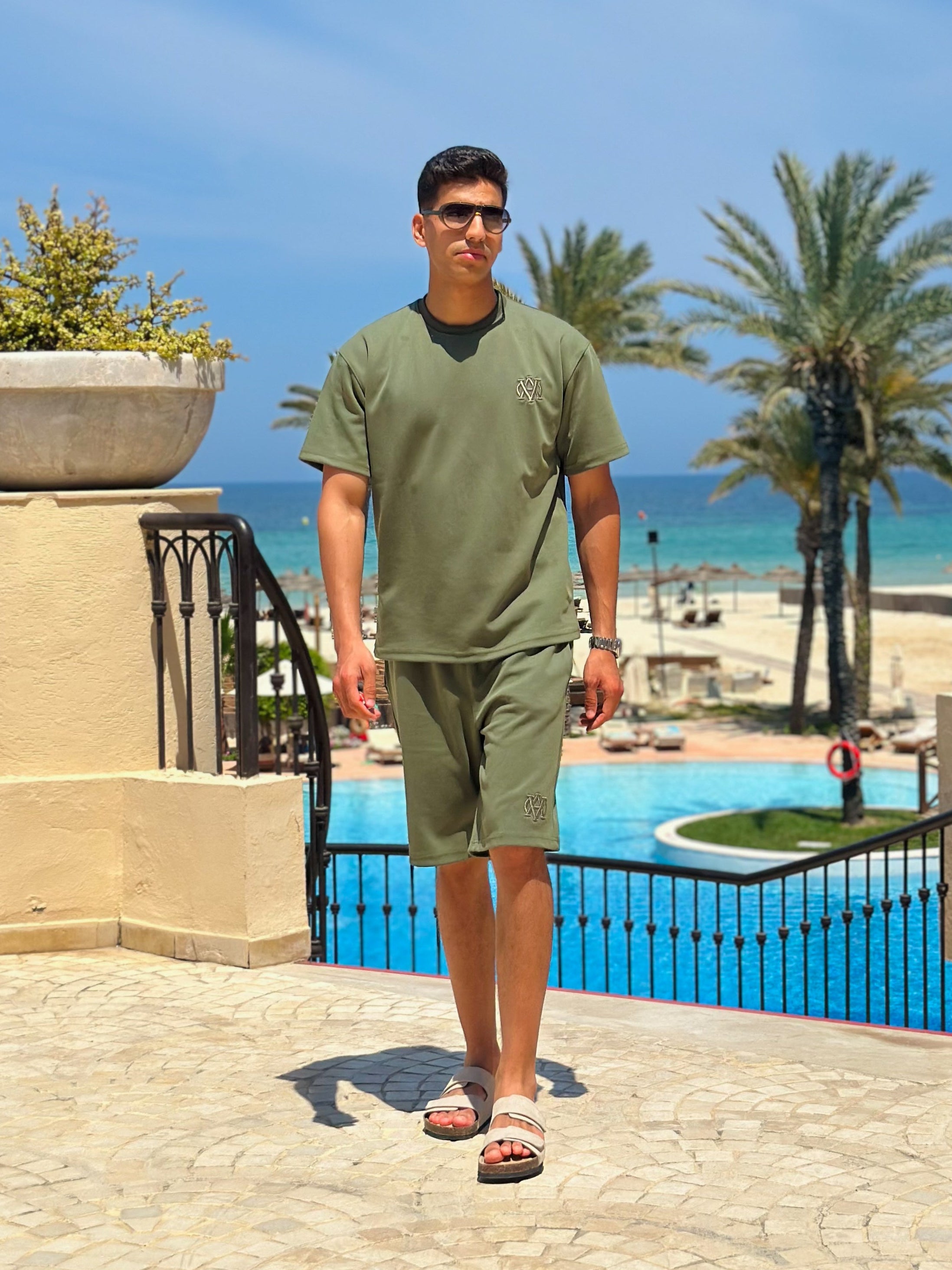 Ensemble Semi-Oversize GREEN OLIVE